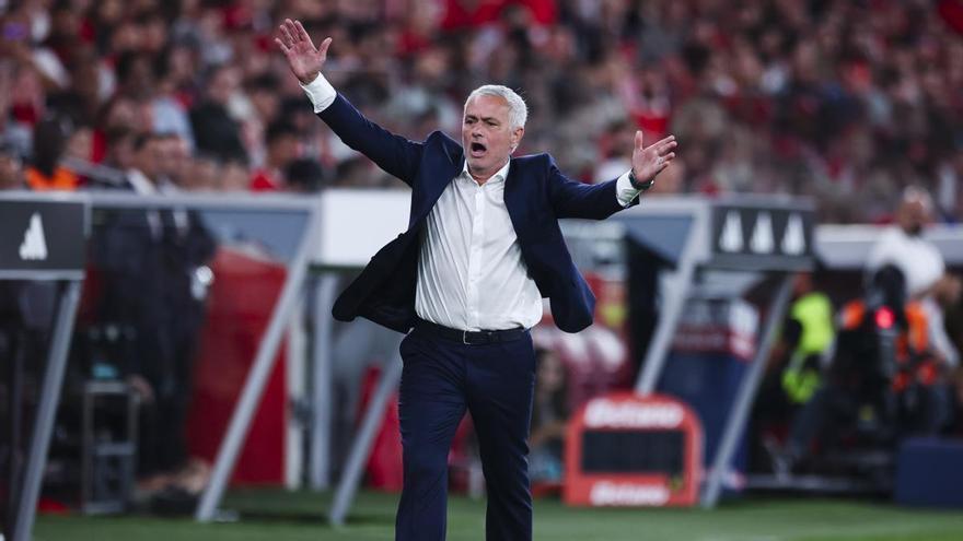 Mourinho ya tiene su primera polémica en Portugal