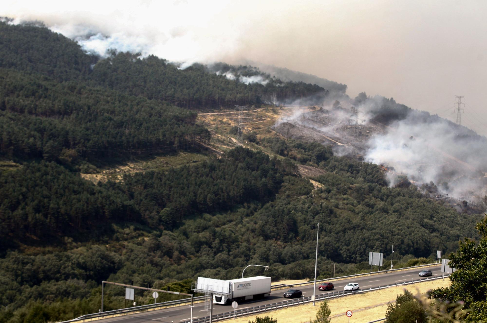 Semana negra de incendios: Cuatro muertos y 120.000 hectáreas quemadas