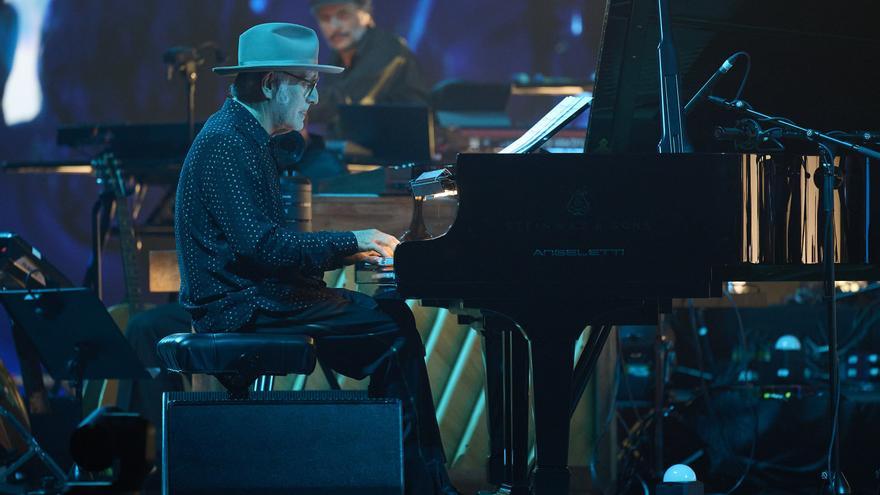 FOTOS | Ludovico Einaudi llena con su música el Navarra Arena