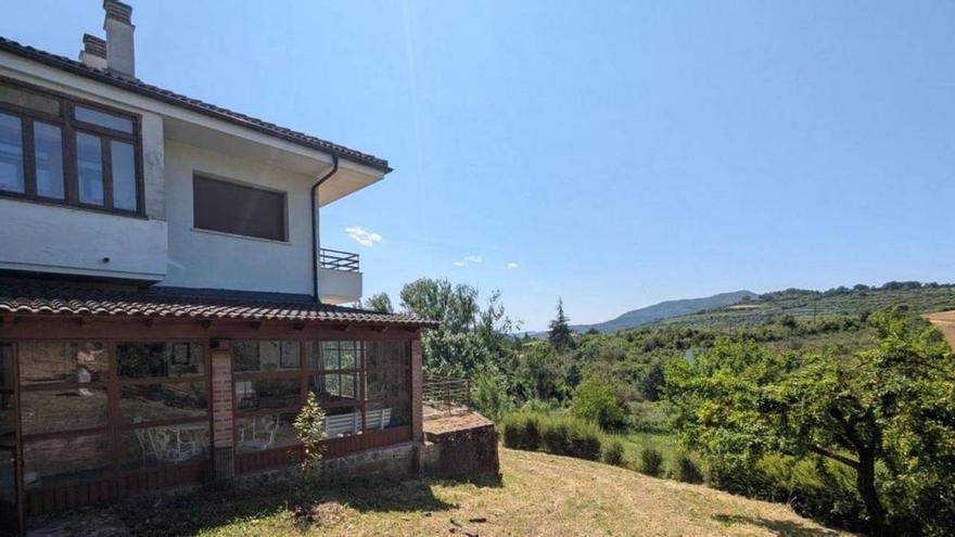 La &quot;casa de lujo con piscina rodeada de naturaleza&quot; más barata de Navarra, según una selección nacional