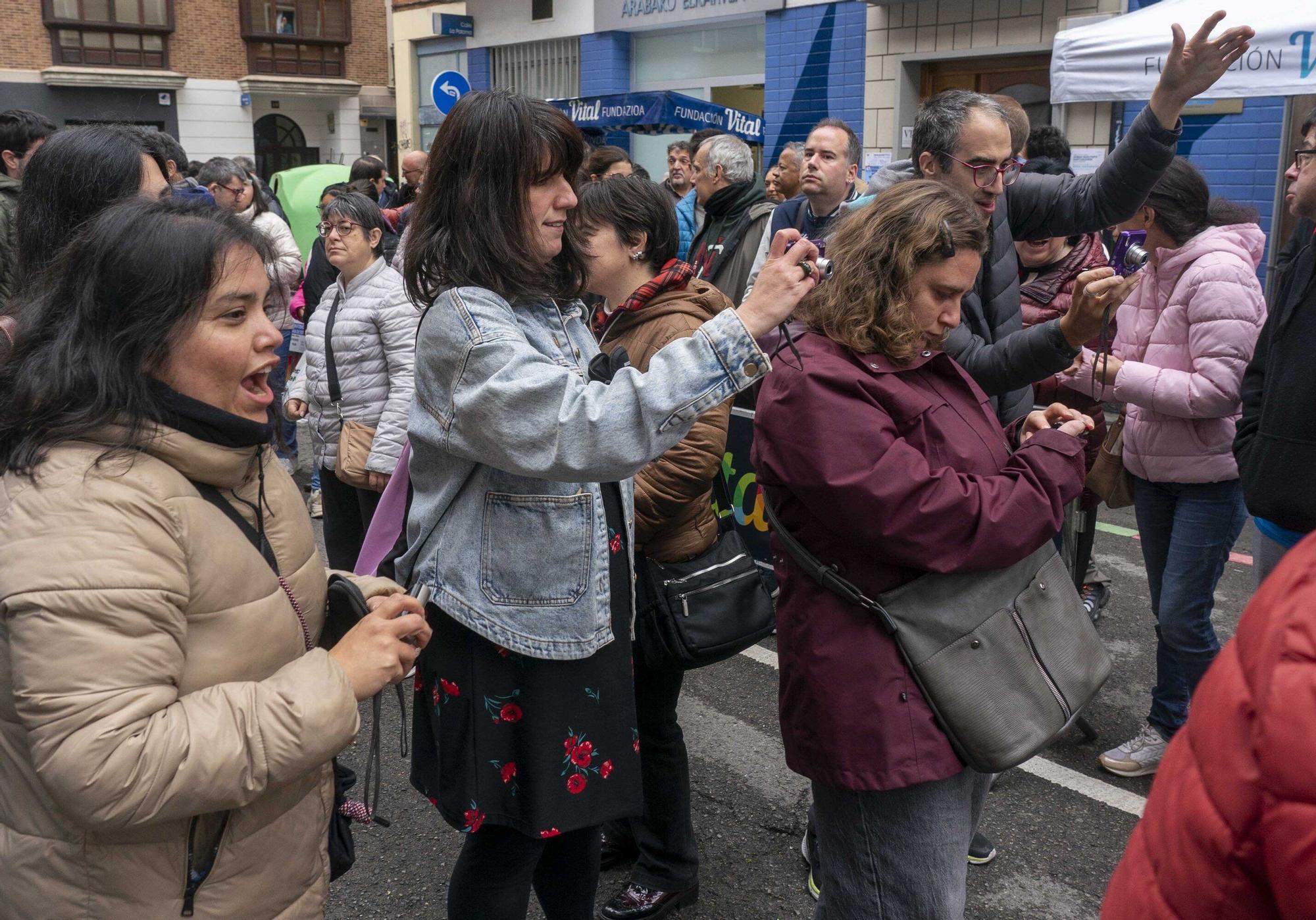 La inclusión se pinta en el mural de APDEMA