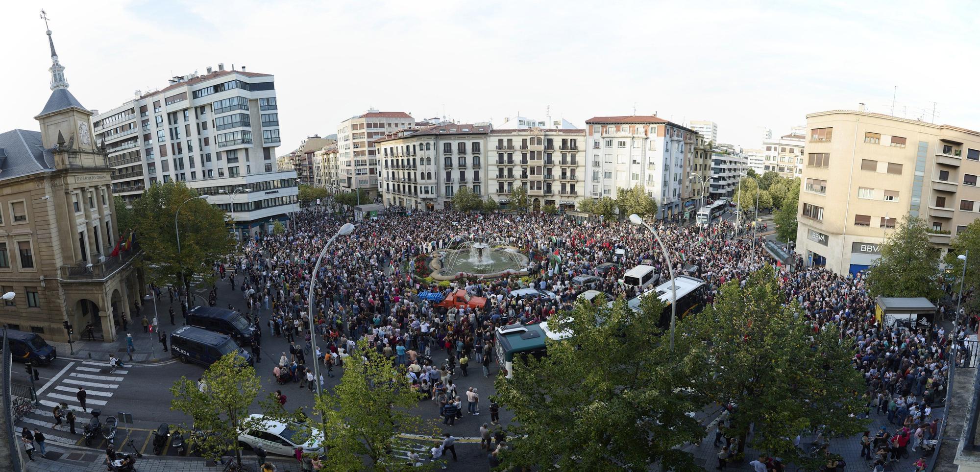 Concentración en Pamplona contra la detención de la flotilla humanitaria a Palestina