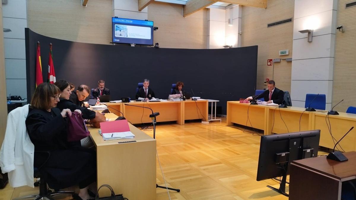 Segunda jornada del juicio contra un masajista de Donostia.