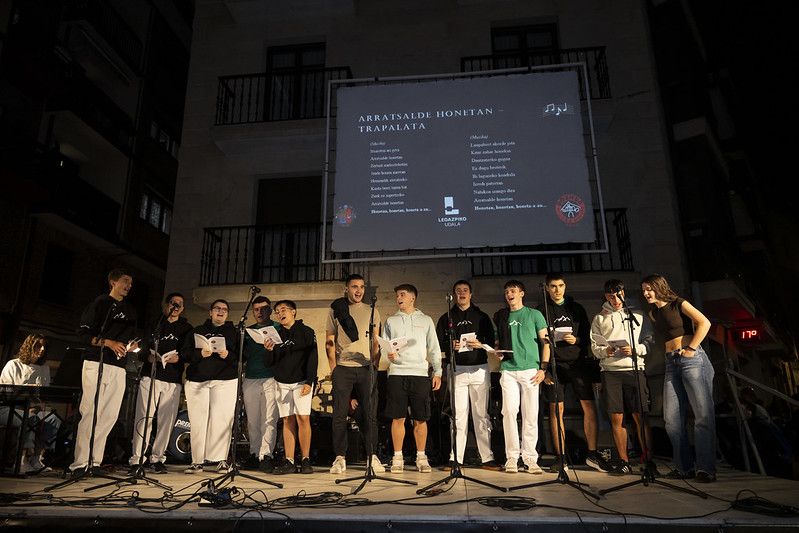 Kantu Afaria y concurso gastronómico en las Agorreko Santikutzak de Legazpi