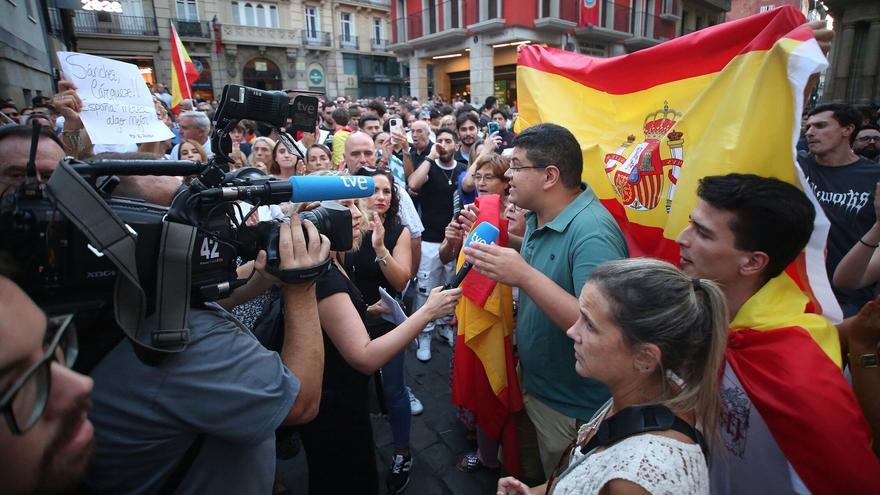 Condena a los ataques ultras contra periodistas en Pamplona