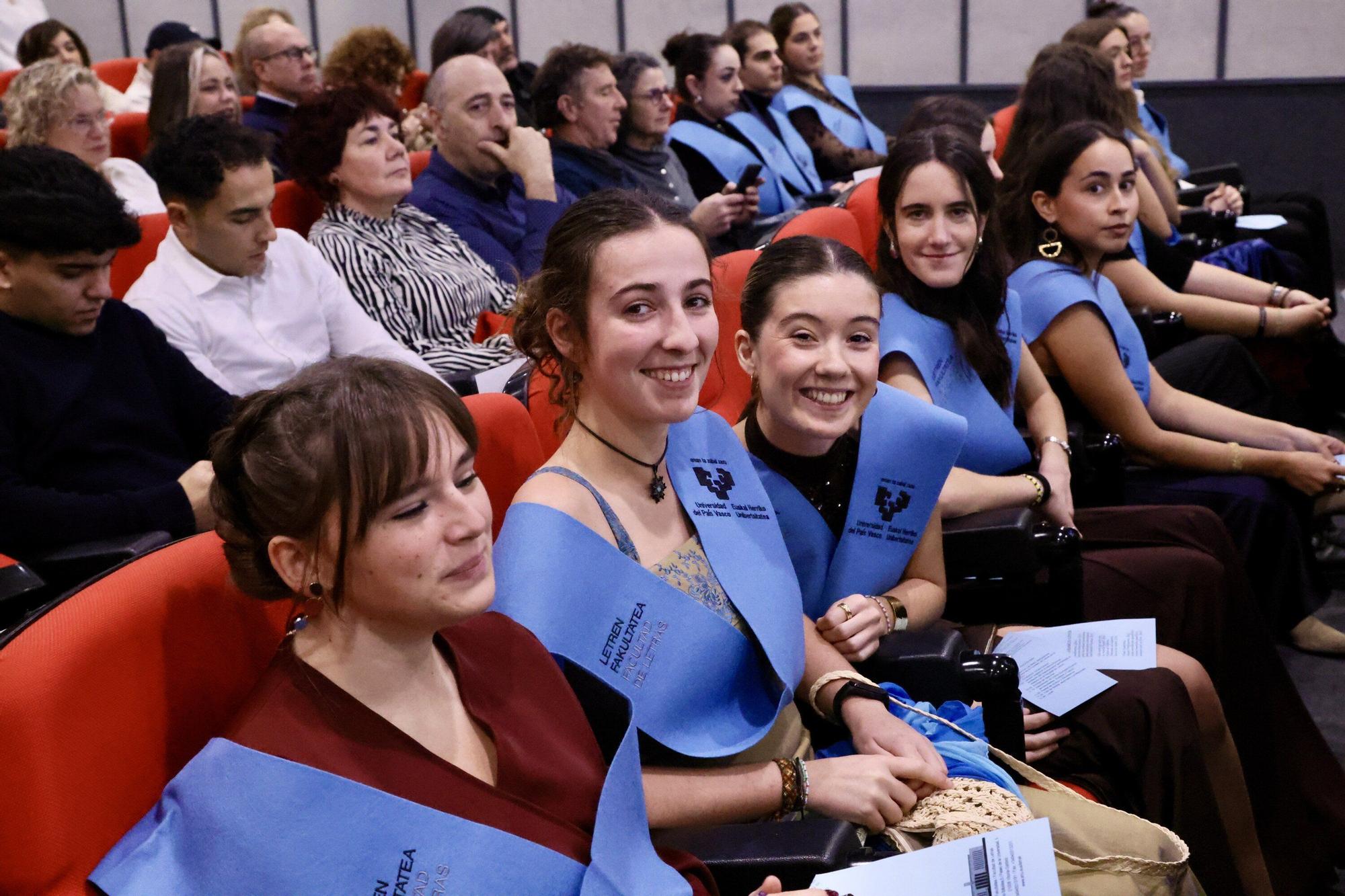 En imágenes: Graduación de alumnos de la Facultad de Letras