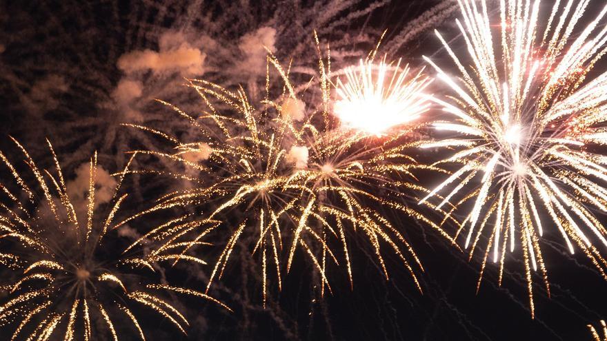 Polémica en un pueblo de Extremadura por unos fuegos artificiales pese al aviso de alto riesgo de incendios de AEMET
