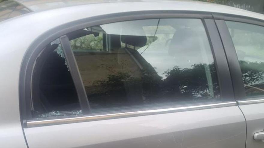 Vandalismo en la calle Gipuzkoa de Vitoria