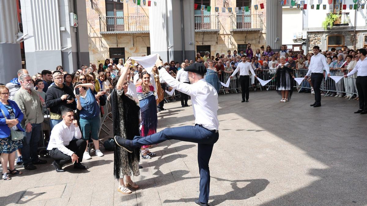 Baile tradicional de Santaneros de Ordizia