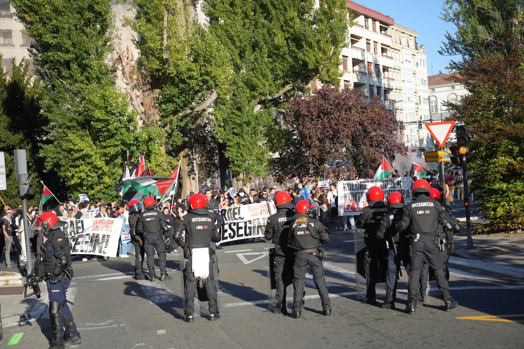 Manifestación en favor del pueblo de Gaza en Vitoria