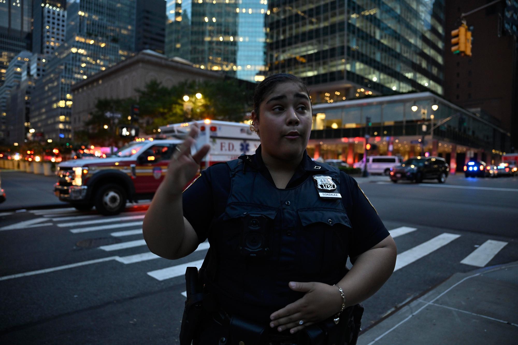 El dispositivo policial desplegado en Nueva York durante la alerta por el tiroteo.