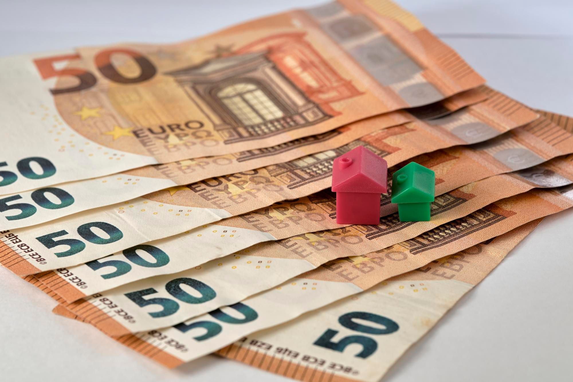 La fianza suele ser equivalente a una mensualidad del contrato de alquiler.