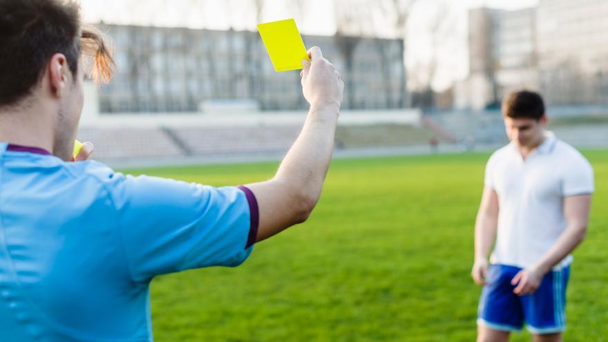 Detenido un árbitro de Segunda División por una presunta agresión sexual a una prostituta haciéndose pasar por policía