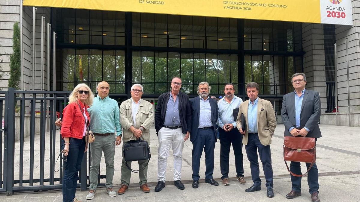 Participantes en la reunión para llegar a acuerdos ante de la  jornada de huelga nacional convocada para este 3 de octubre.