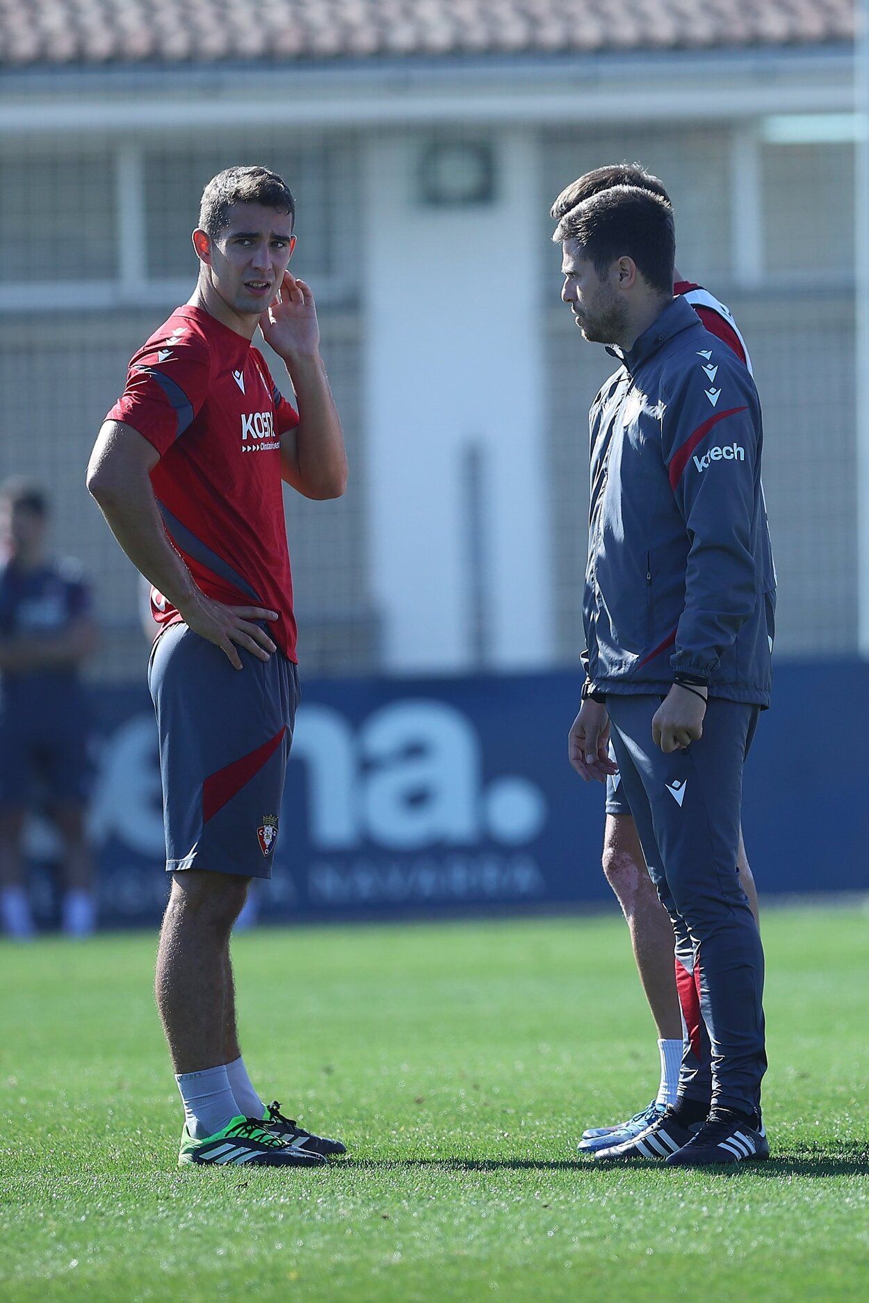 Fotos del entrenamiento de Osasuna (02/10/2025)