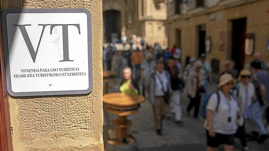 Los pisos municipales tasados se adjudicarán en Donostia por baremación y no por sorteo