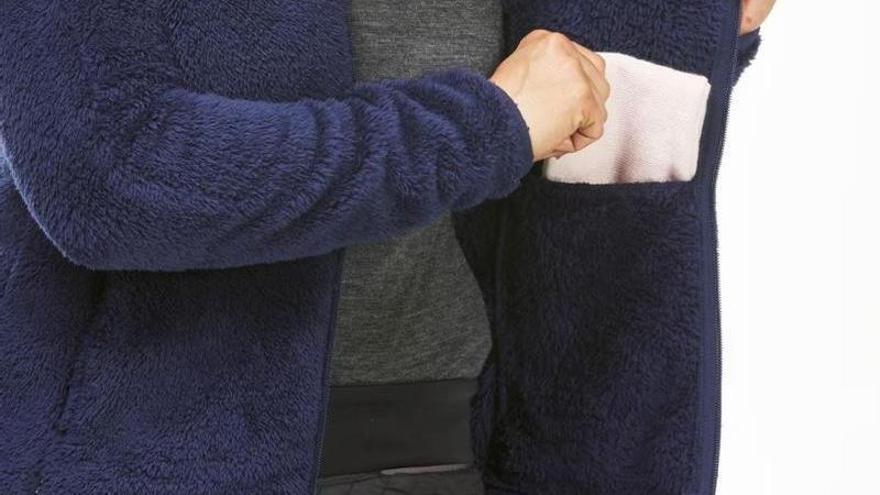 Imagen del forro polar de montaña y nieve cálido Quechua NH500 de Decathlon