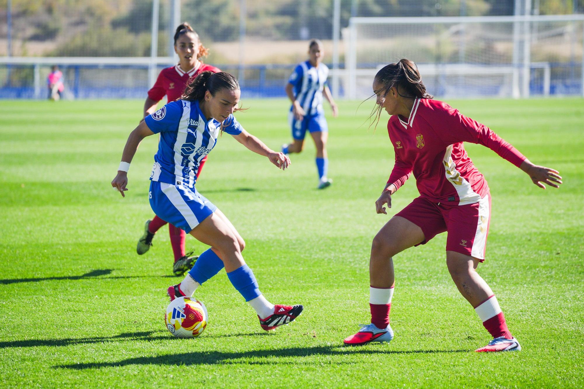 En imágenes: Las Gloriosas consiguen los tres puntos frente al Tenerife Sur B