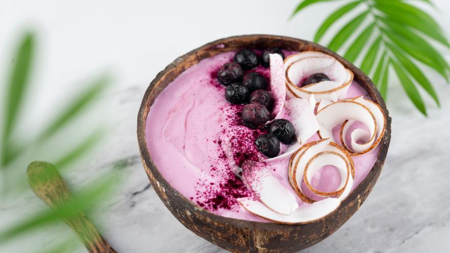Conoce la fruta tropical repleta de colágeno y llena de sabor: ideal para experimentar con sabores dulces, salados o en batidos