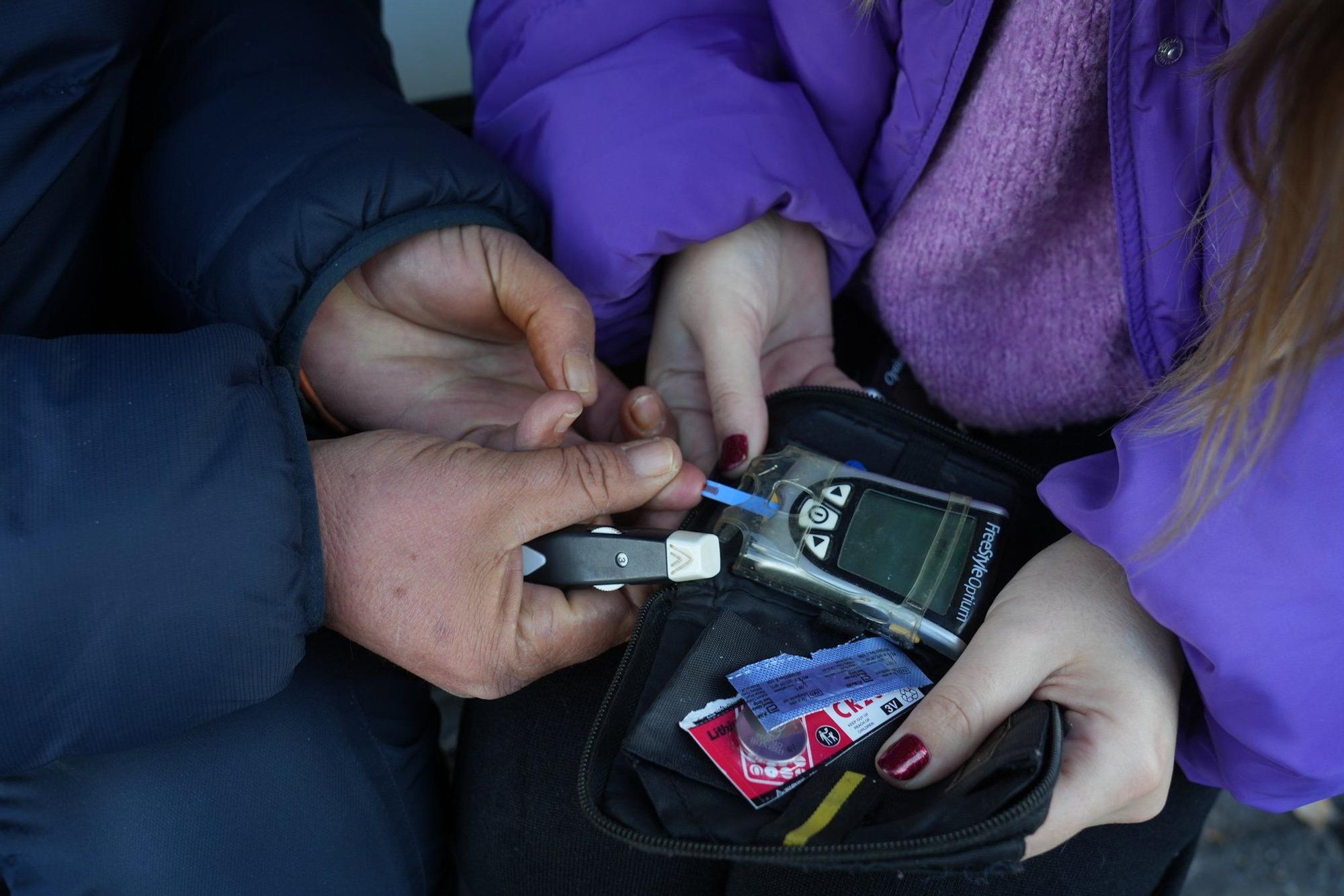 En imágenes: El gesto admirable de una lectora con un sin techo