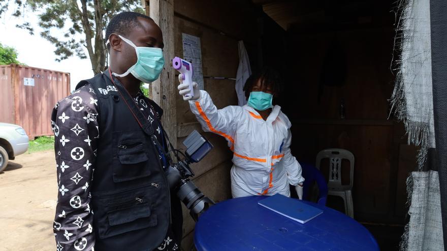 La OMS eleva a más de 900 los casos sospechosos de ébola en la República Democrática del Congo