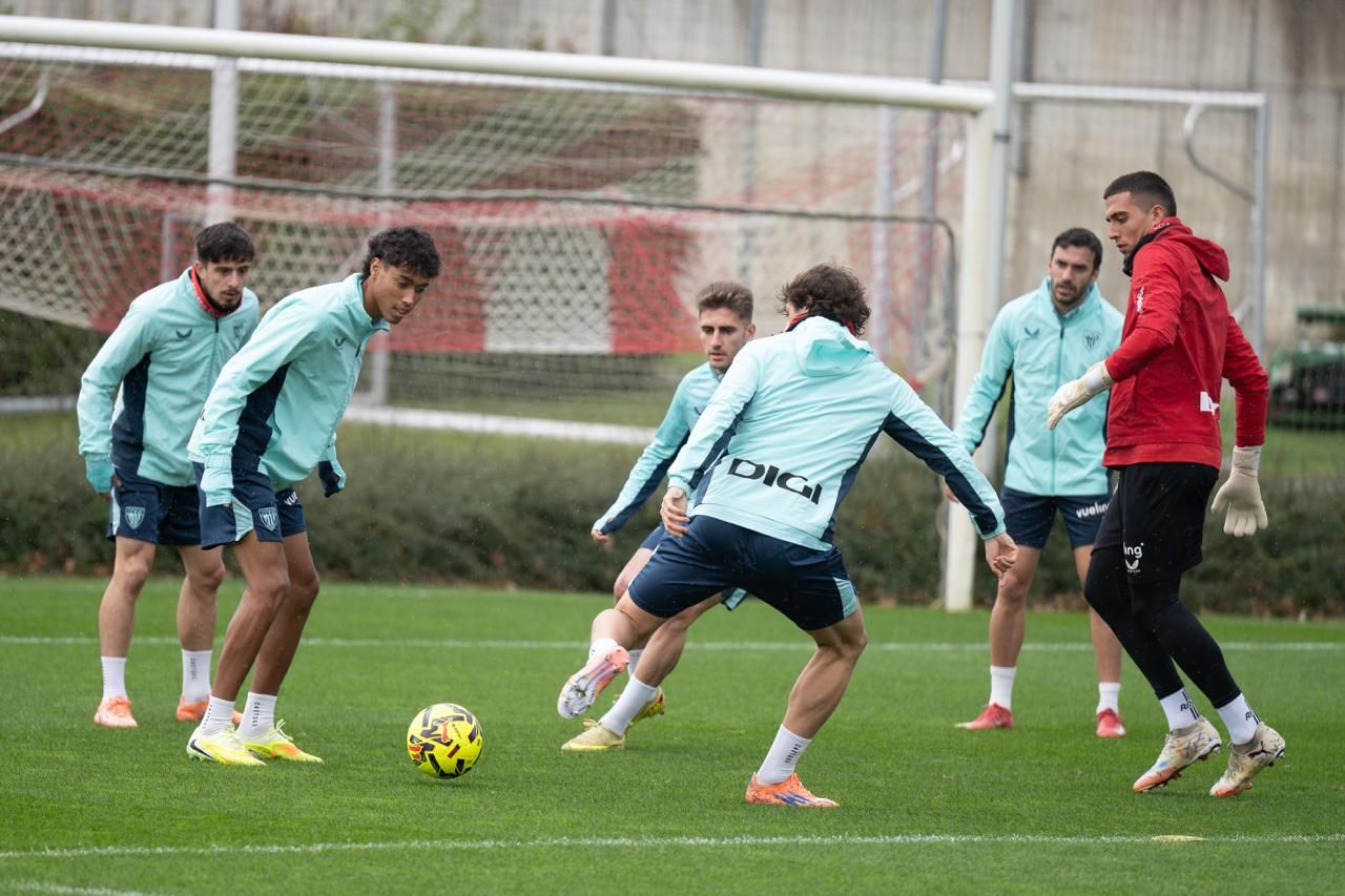 En imágenes: Valverde recupera efectivos en ataque