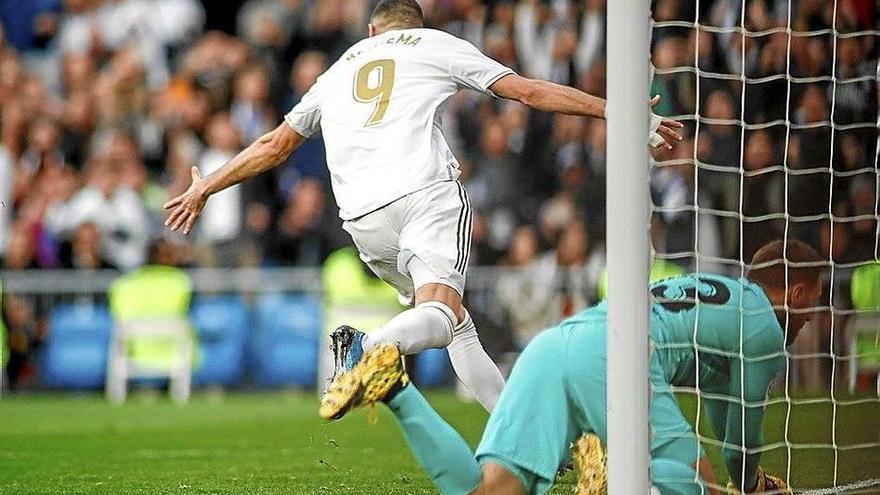 Benzema da el golpe