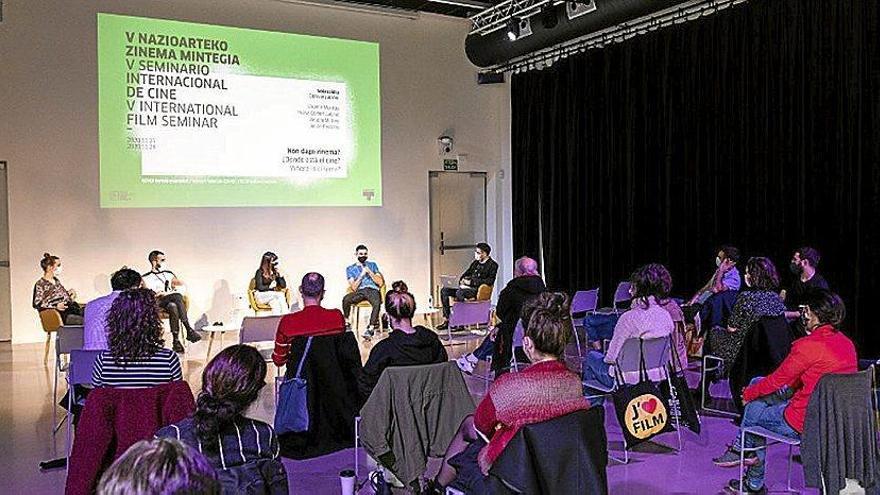 Uno de los encuentros del seminario de hace un año. Foto: Tabakalera