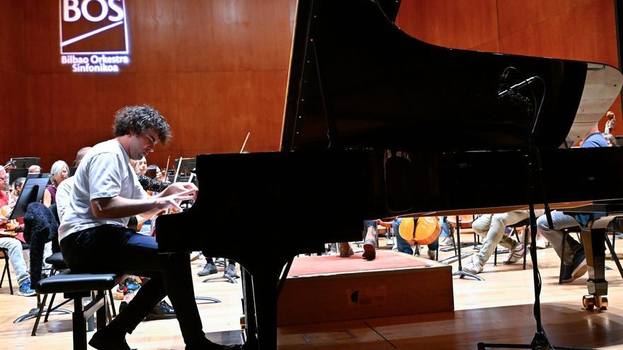 La BOS arranca la temporada estrenando un piano Steinway, el mejor piano del mundo