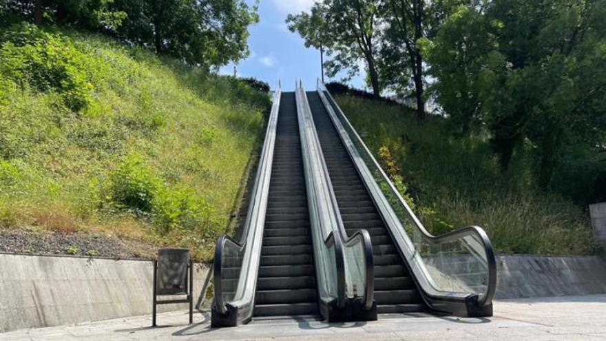 Comienzan las obras de reparación de las escaleras mecánicas de Artia