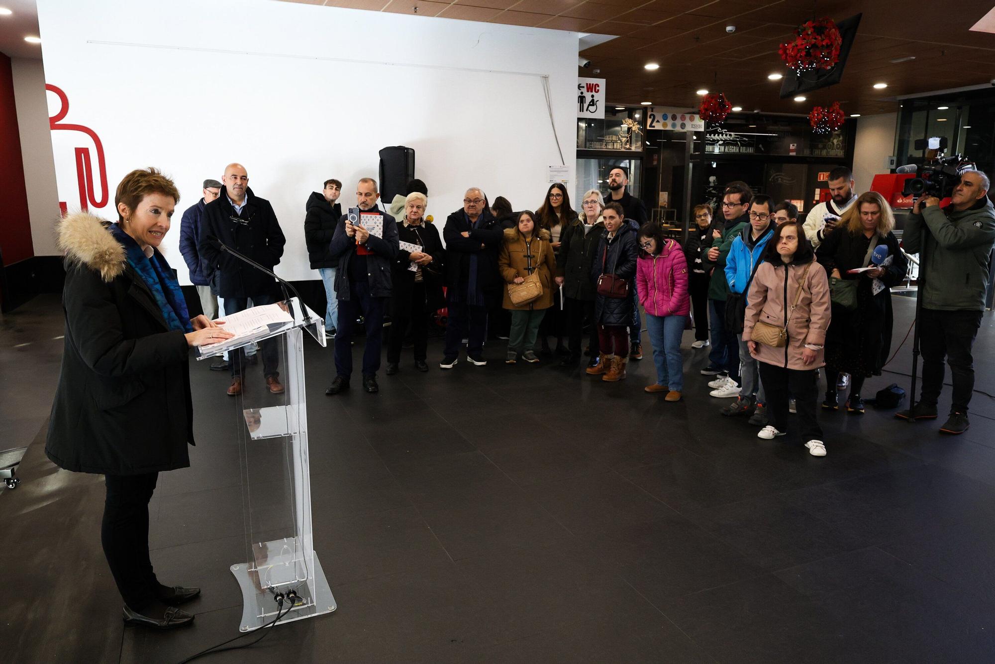 En imágenes: La Fundación Síndrome de Down presenta la guía gastronómica 'Bilbao Zaporetan'