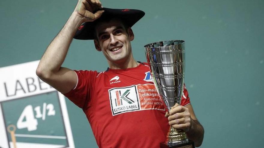 Joseba Ezkurdia se proclama campeón del Cuatro y Medio
