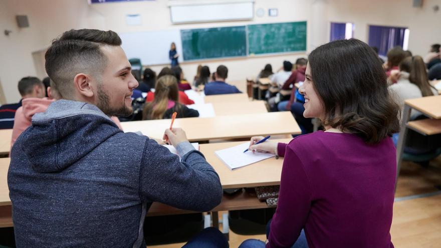 No existe ningún plazo para convalidar licenciaturas previas al plan Bolonia como máster