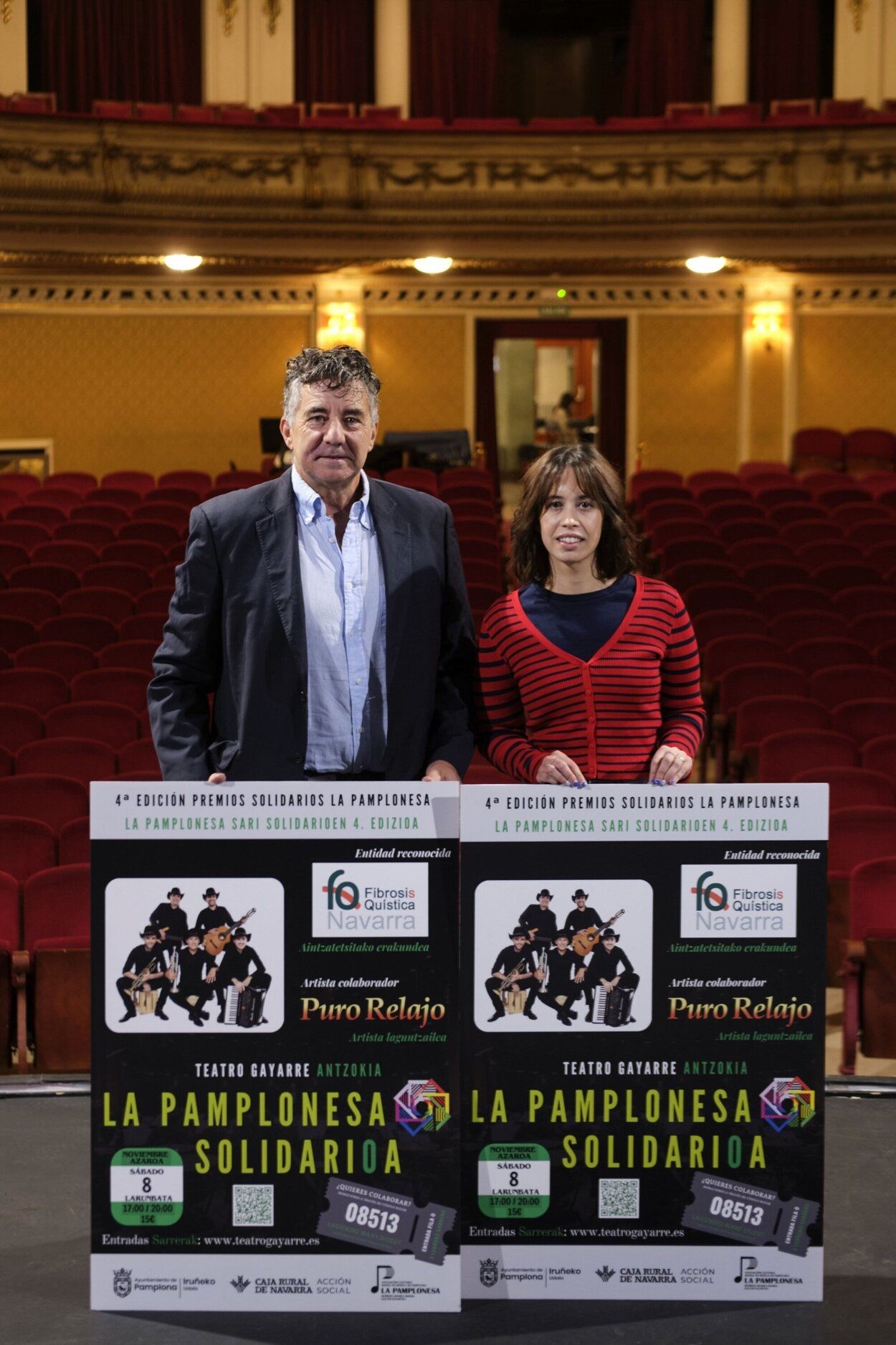 Juan Pedro Artázcoz y Rebeca Benítez, miembro de la junta directiva y trabajadora social de la Asociación Navarra de Fibrosis Quística.