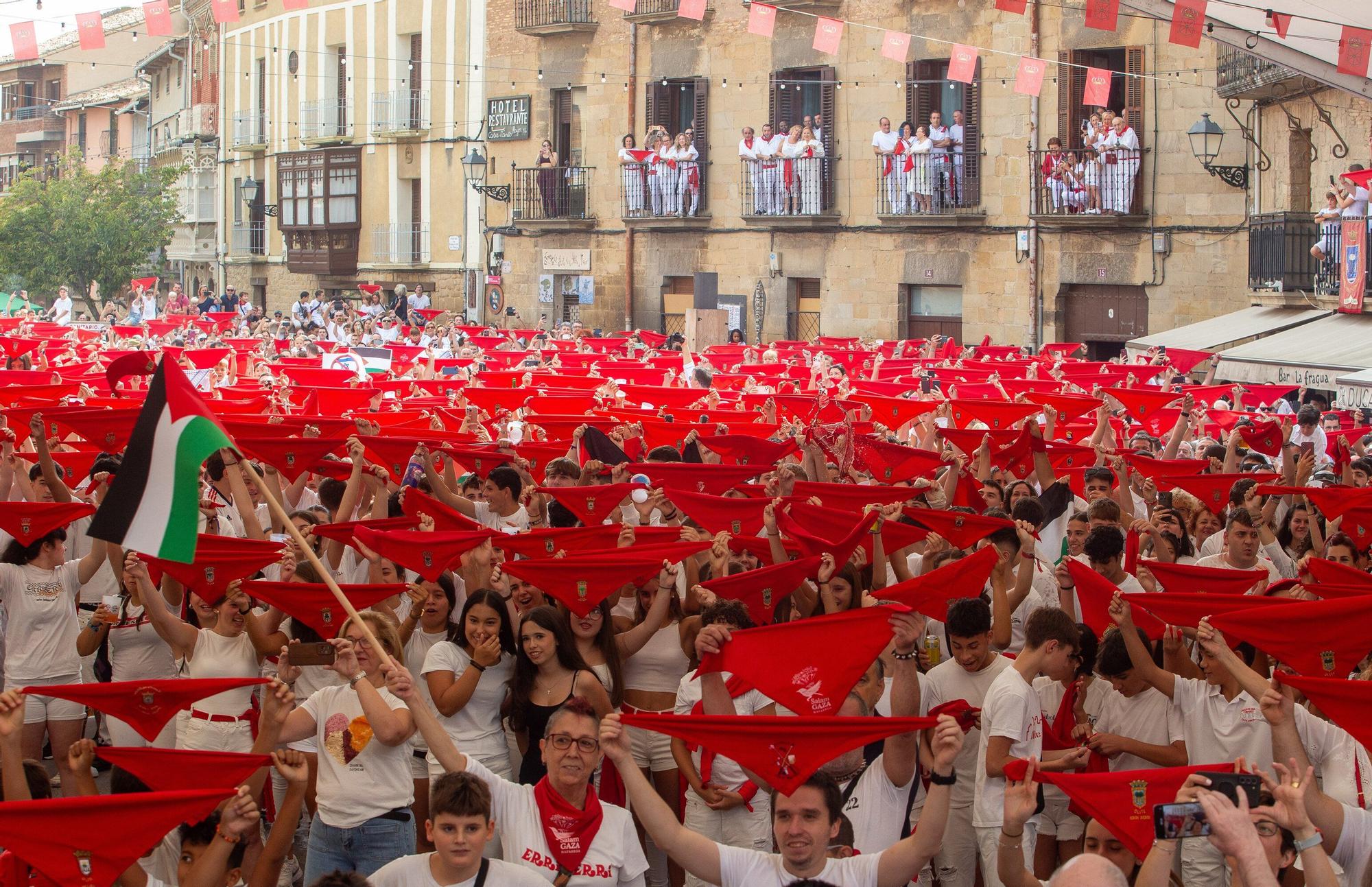 Fotos del cohete de fiestas de Olite 2025