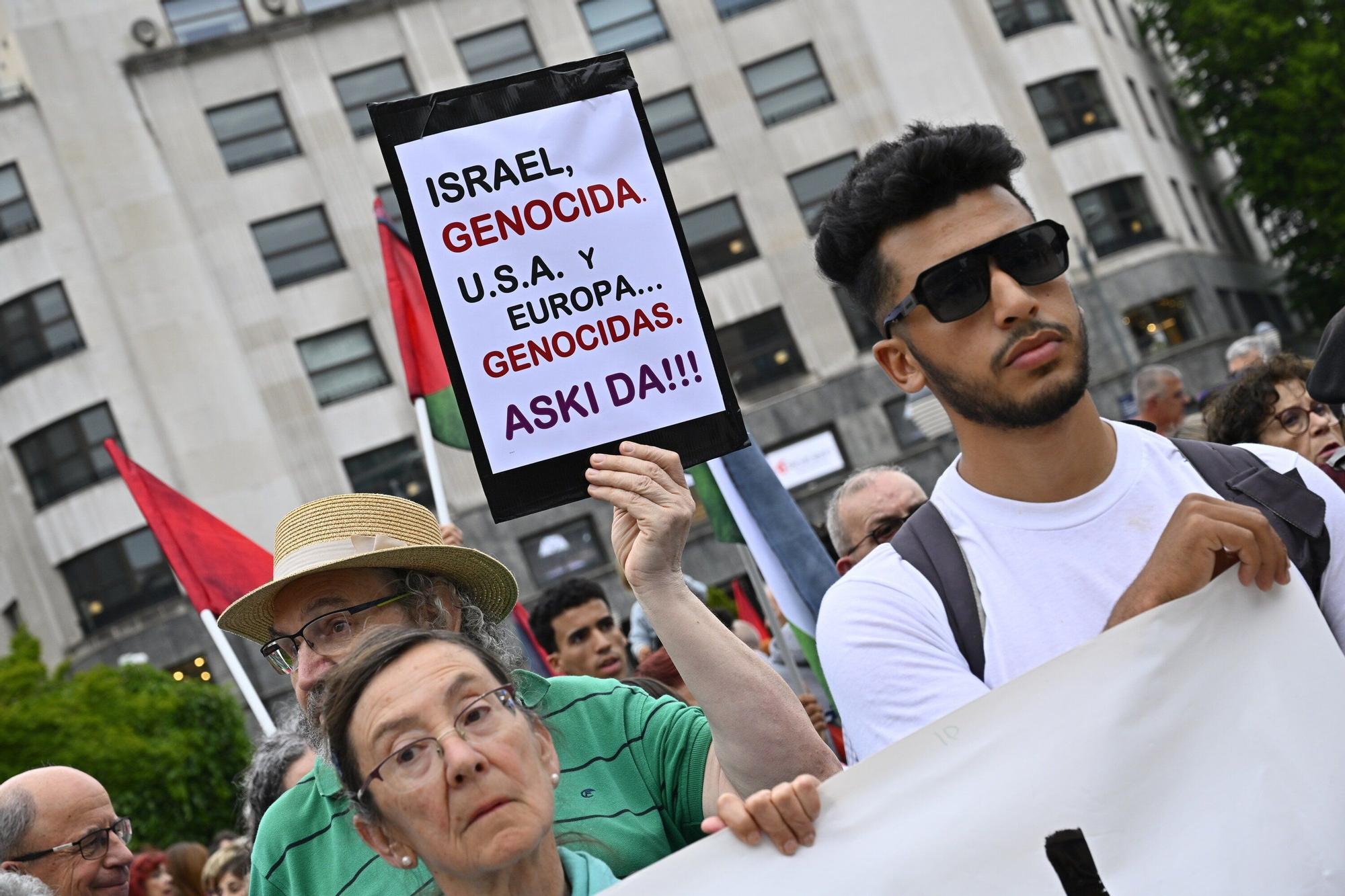 Manifestación en Bilbao para denunciar el "exterminio del pueblo palestino"