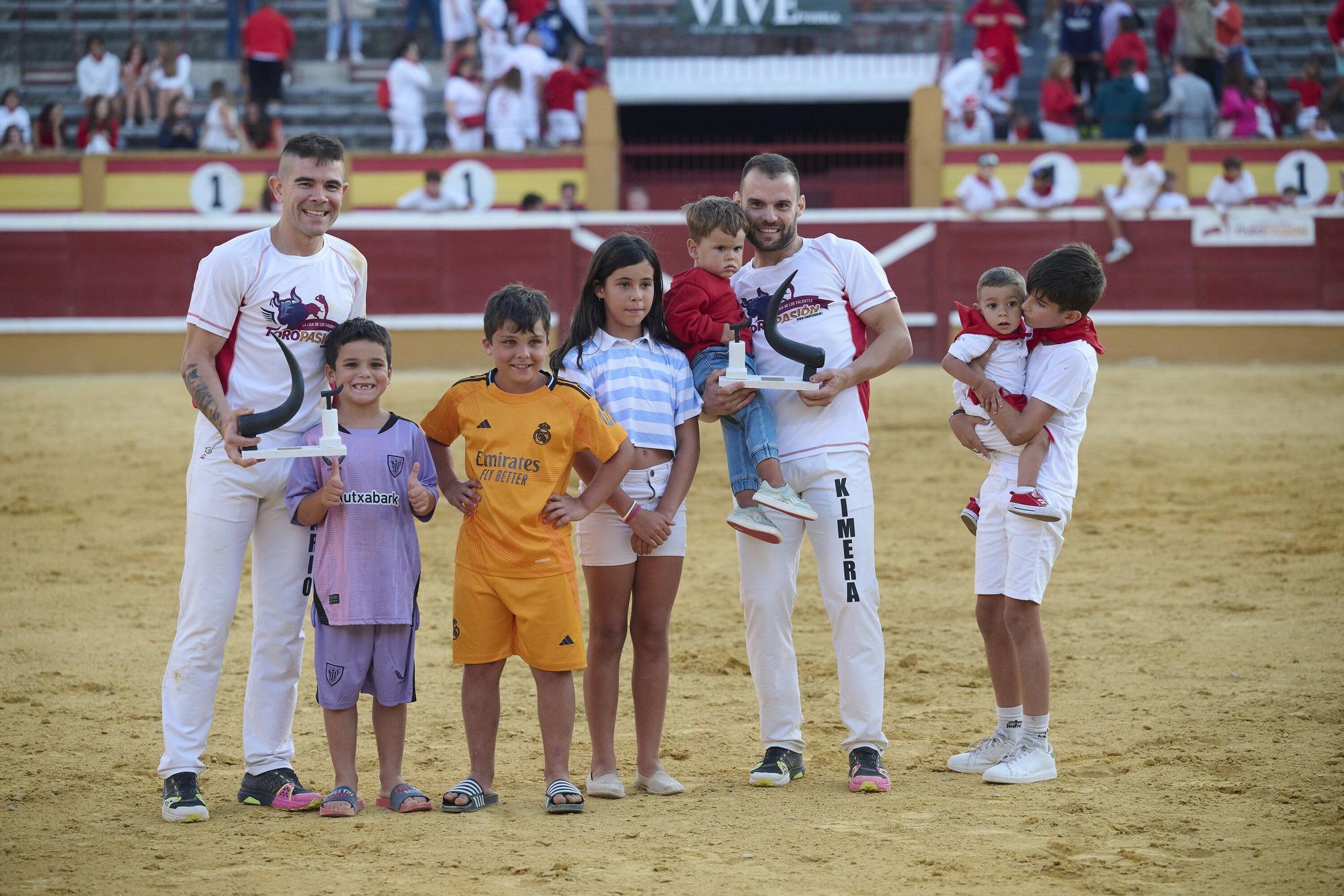 Concurso de recortadores con anillas