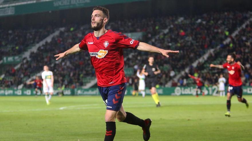 Roberto Torres cuelga las botas: adiós al Mago de Arre y a una de las grandes leyendas de Osasuna