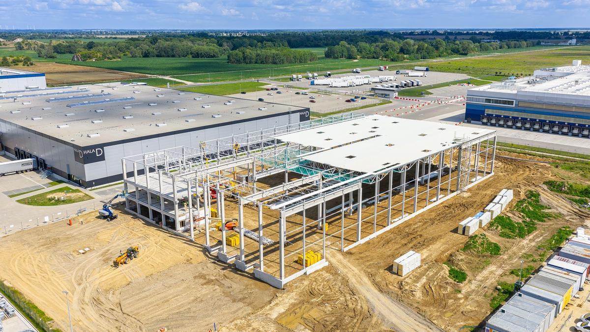 Fase de construcción de la planta de Hine en Polonia.