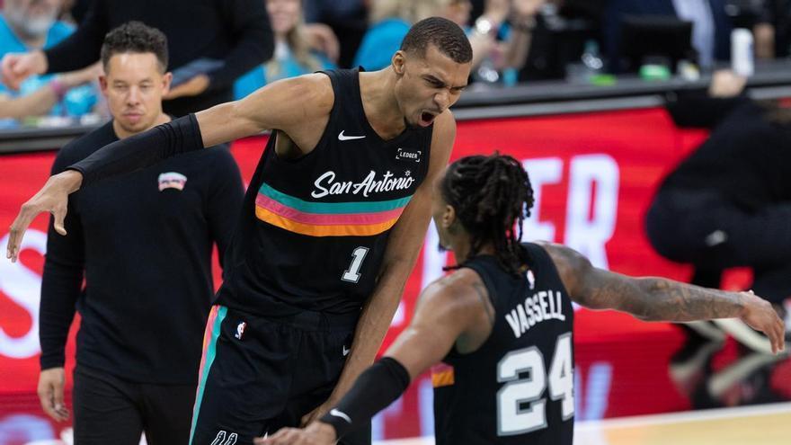 El gigante Wembanyama sigue creciendo en la NBA