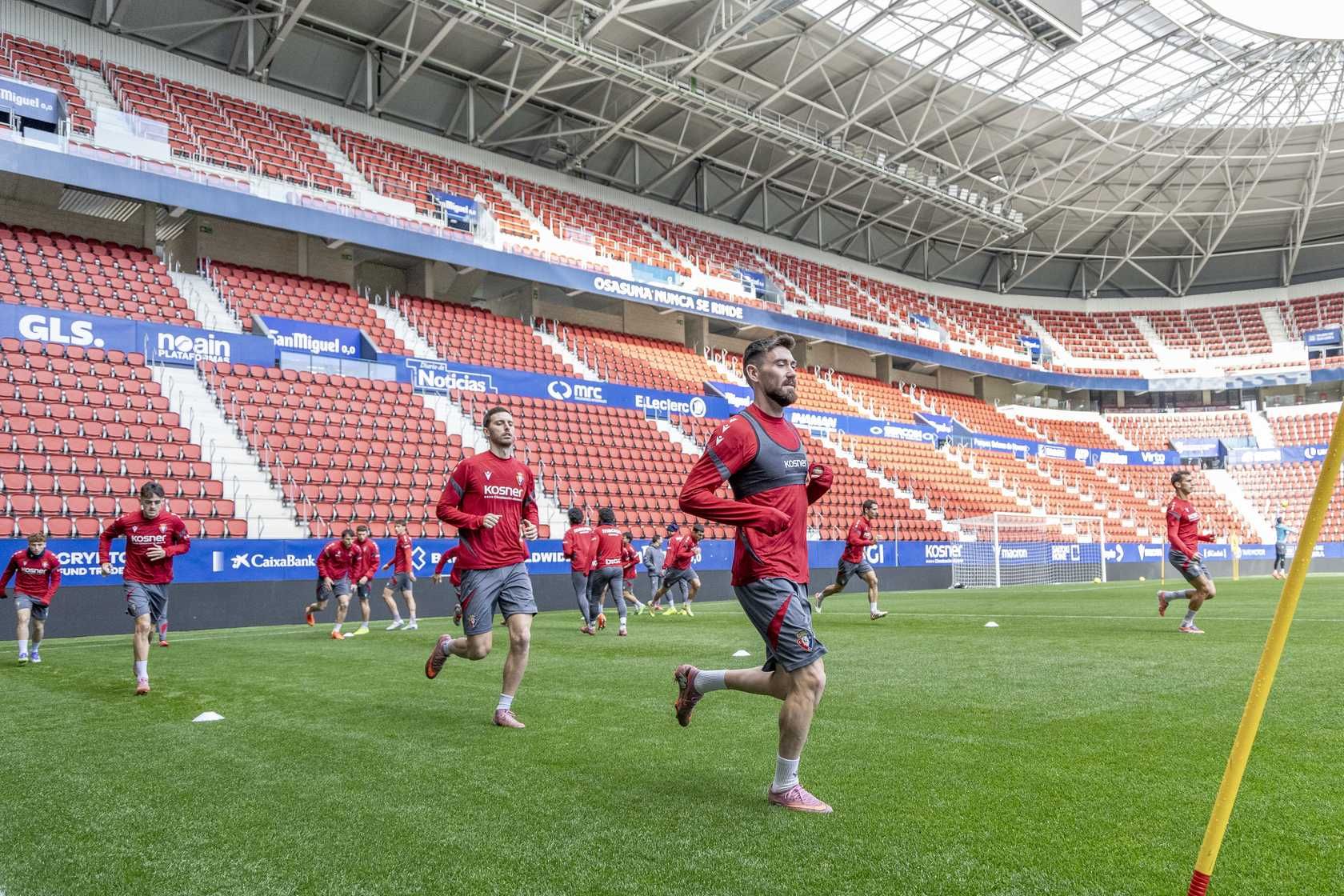 Osasuna prepara en El Sadar el partido del sábado ante el Barça