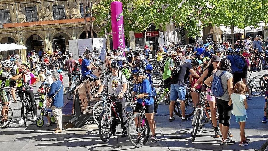 El ‘Día de la bici’ pilla a Estella sin carriles