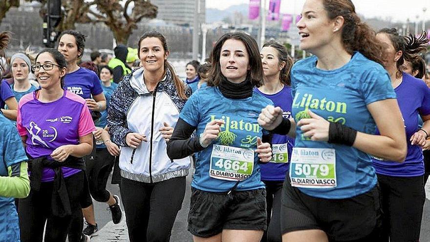 Mujeres corriendo la Lilatón. Foto: Esti Veintemillas