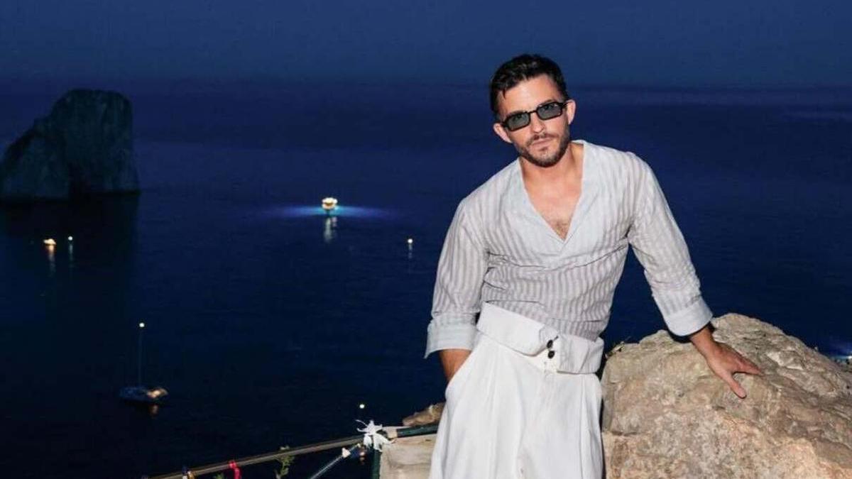 El actor británico Jonathan Bailey, en una imagen de sus redes sociales