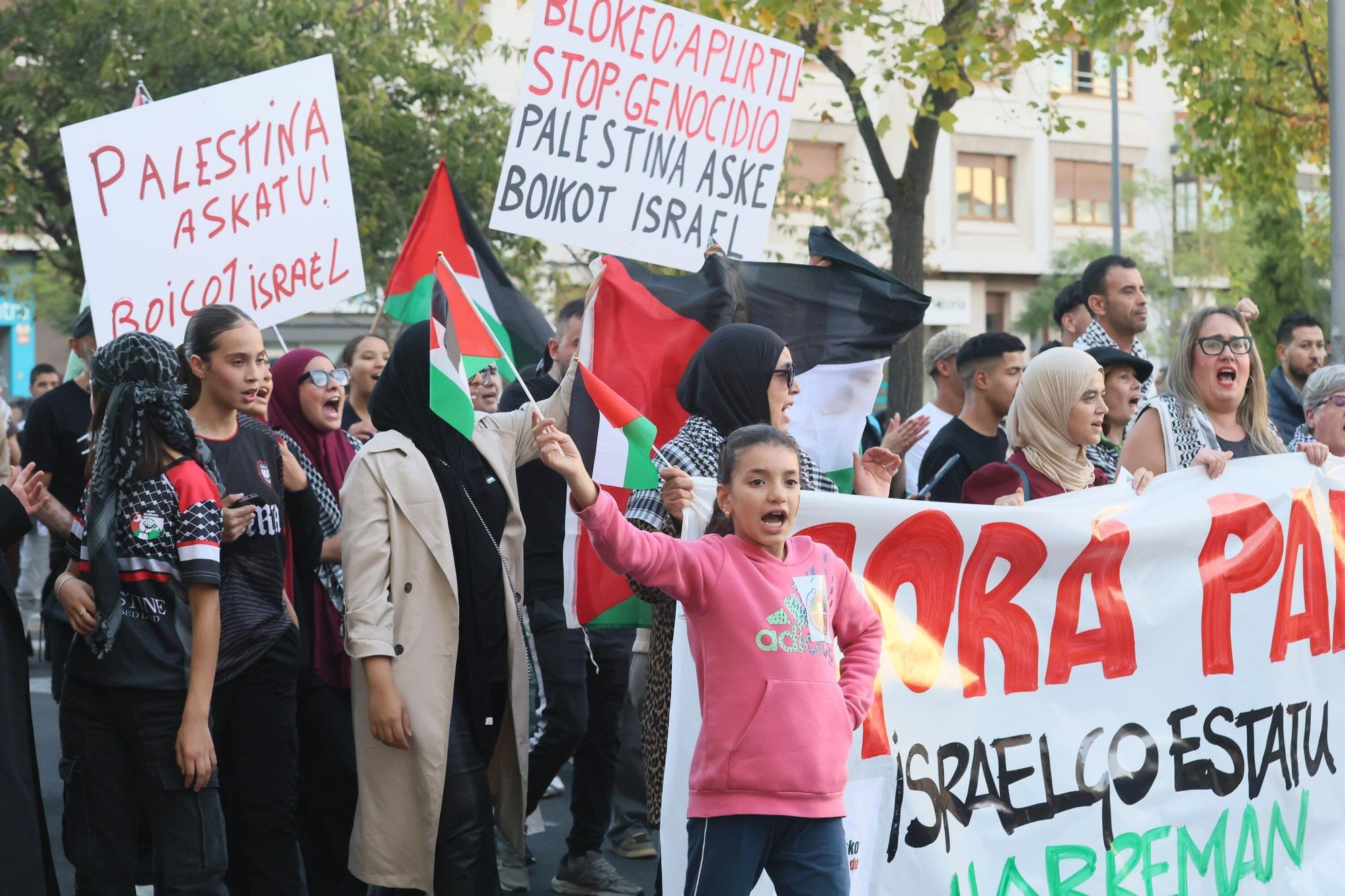 En imágenes: Vitoria protesta contra el genocidio en Gaza