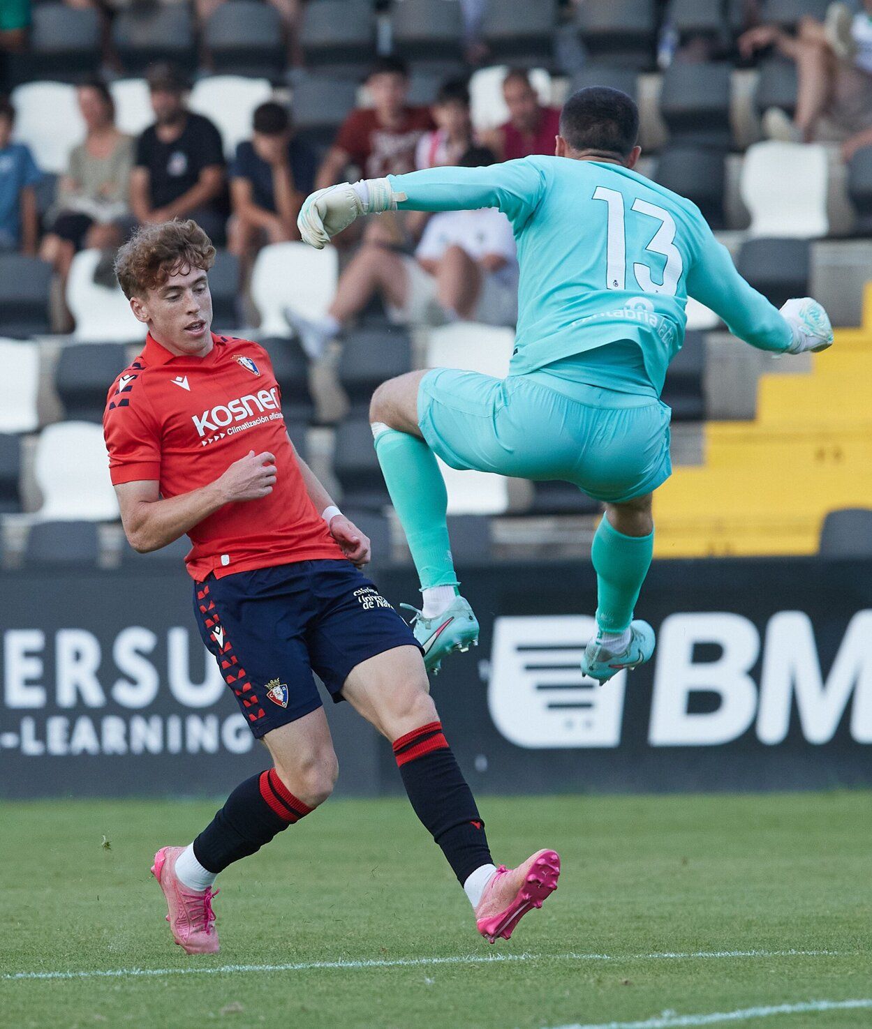 Fotos del partido amistoso entre Osasuna y Racing