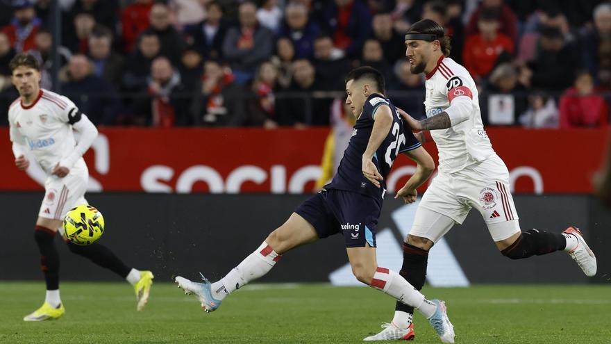 Urko Izeta, nuevos aires en la delantera