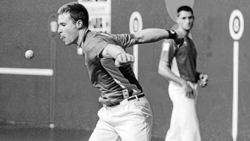 Artola-Albisu ganaron anoche en Zestoa.