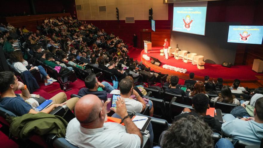 En imágenes:  300 profesionales del comercio se dan cita en el Urban Commerce de Vitoria