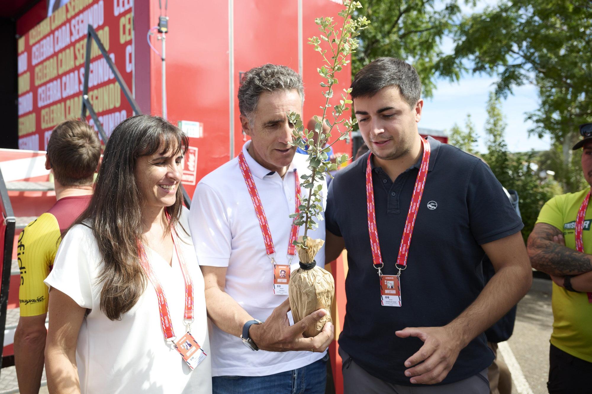 Fotos de la etapa navarra de La Vuelta 25 entre Sendaviva y Larra - Belagua